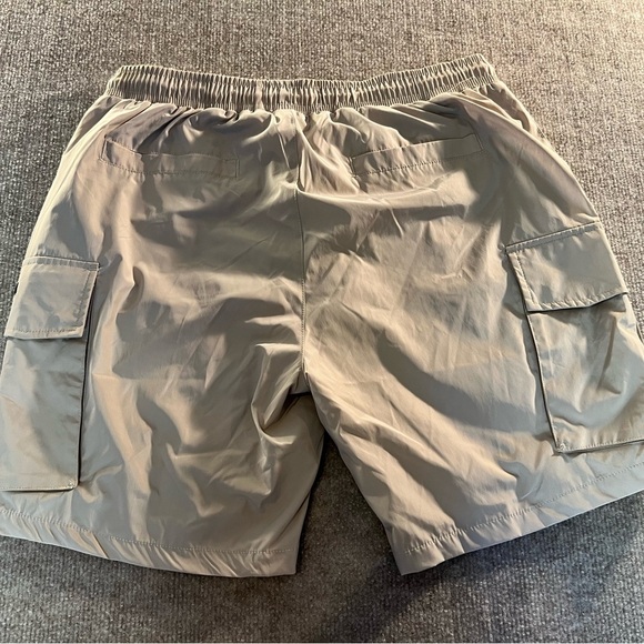 AGTawh Men's Beige Cargo Shorts - Picture 2 of 4
